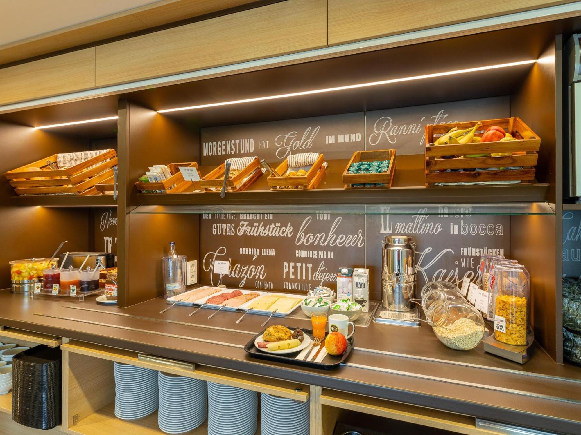 B&B Hotel Oberhausen Am Centro Luaran gambar