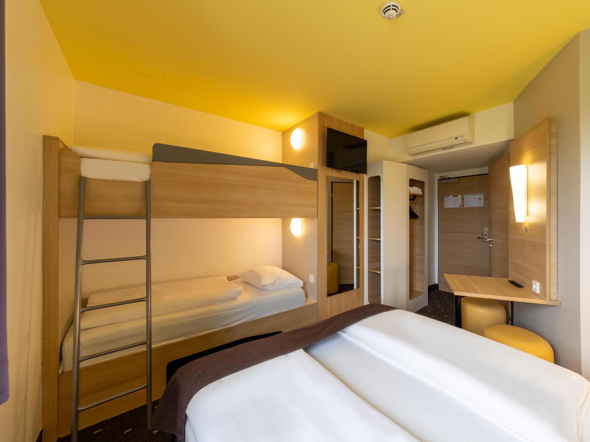 B&B Hotel Oberhausen Am Centro Luaran gambar